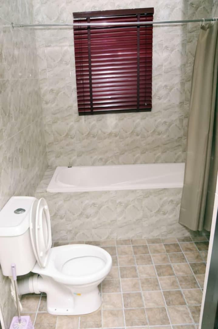 City Nest Hotel Ogombo Extérieur photo